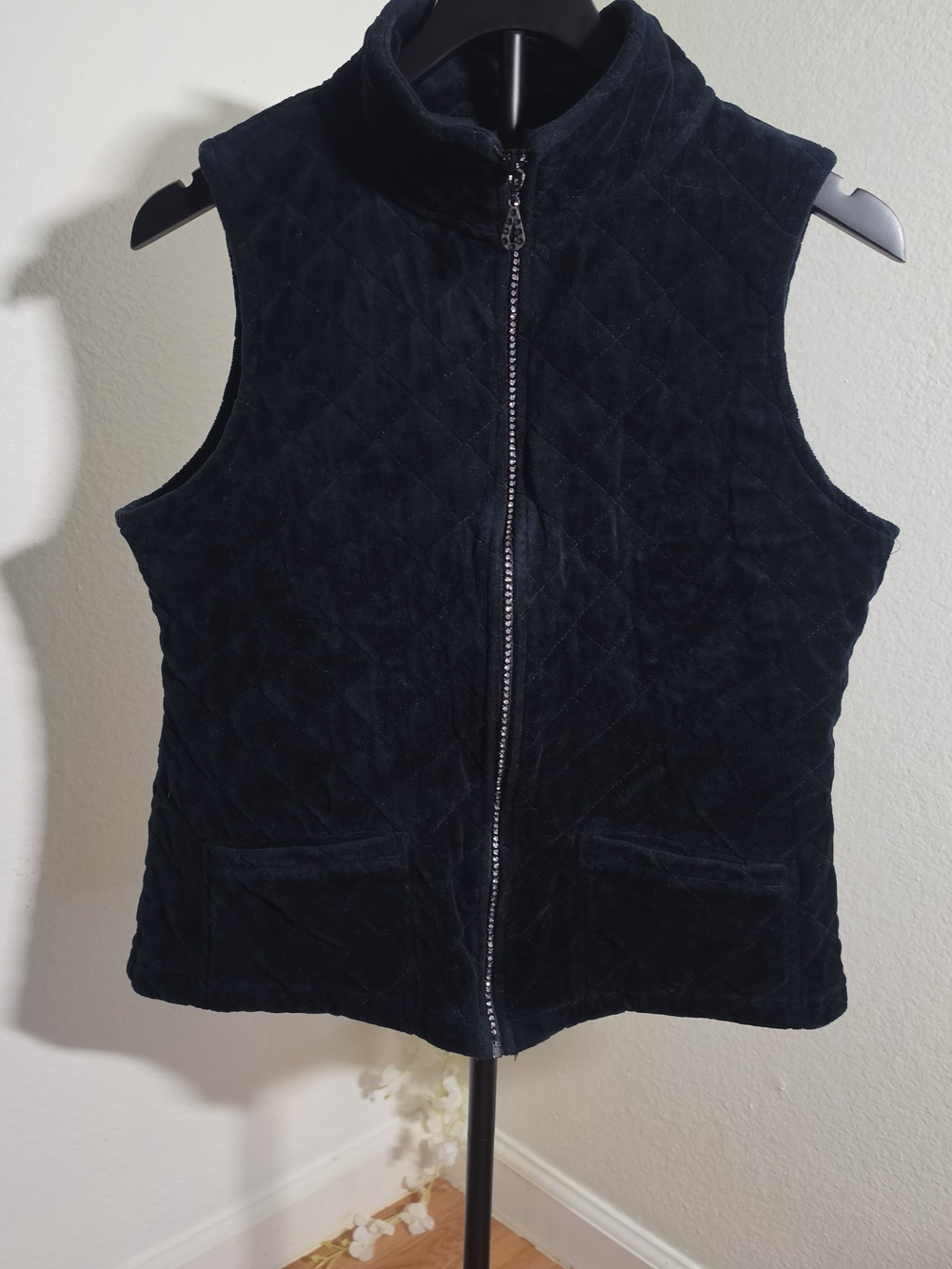 Peck & Peck Quilted Velvet Zip Vest - Black
